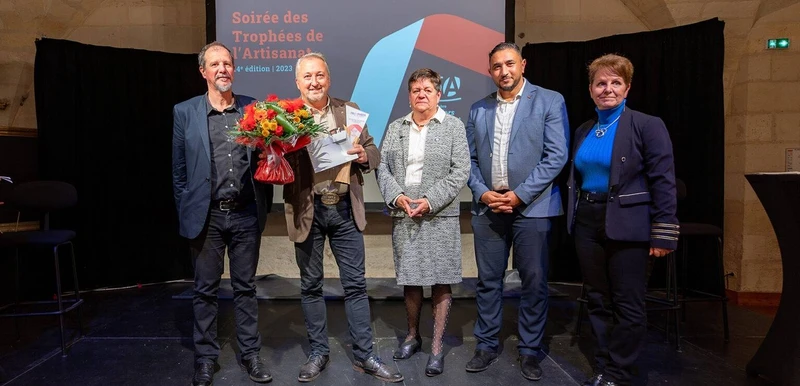 Les lauréats des Trophées de l'Artisanat 2023 sur scène - Chambre de Métiers et de l'Artisanat Nouvelle-Aquitaine