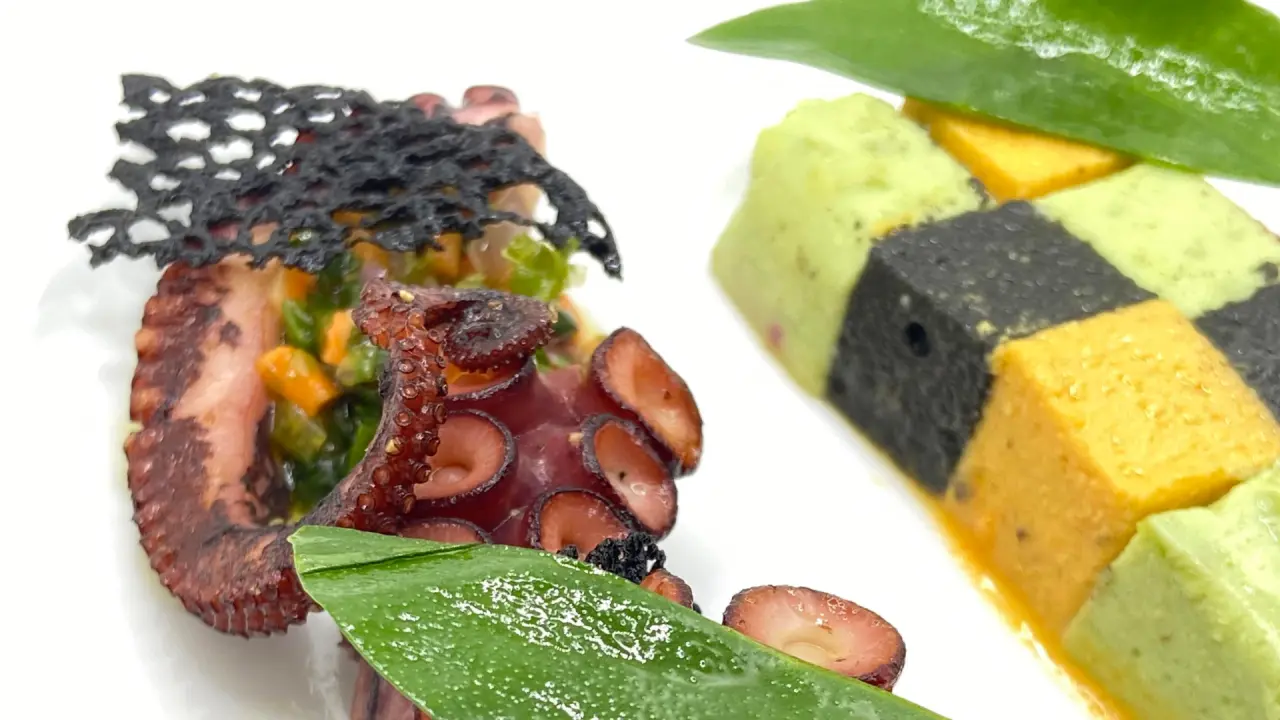Plat du restaurant gastronomique de l'Auberge de Cercoux, le Silène